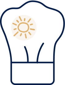 Eine Kochmütze mit einer stilisierten Sonne darauf